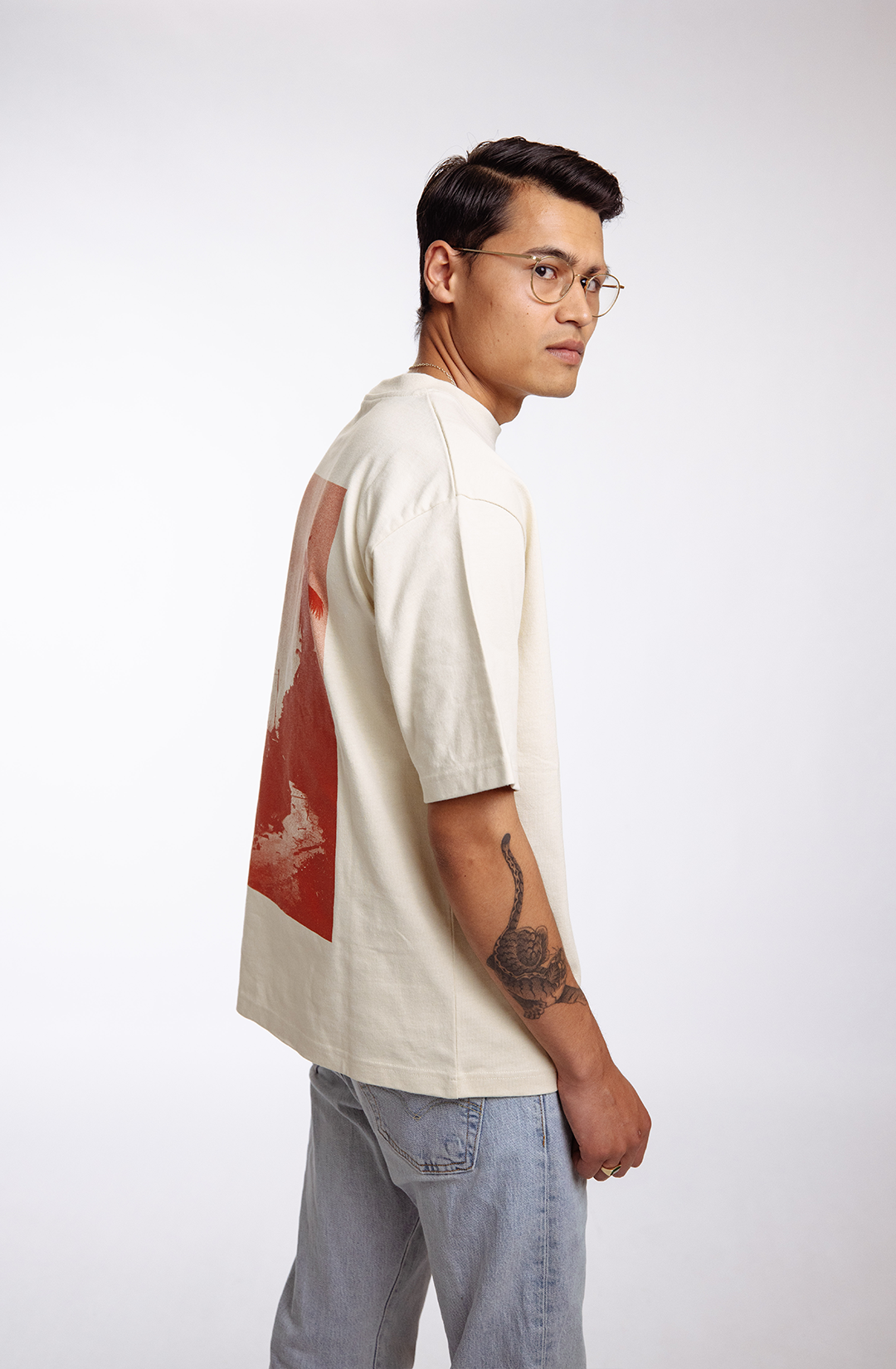 The Journey t-shirt  | off-white - boxy fit