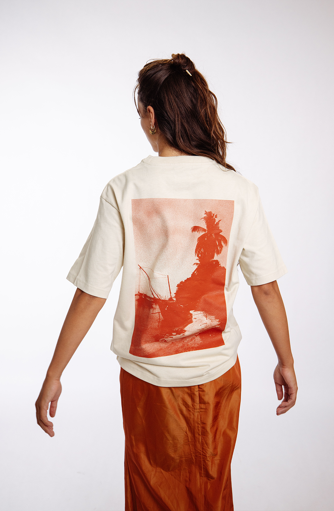 The Journey t-shirt  | off-white - boxy fit